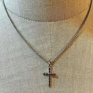 Silver tone cross pendant necklace